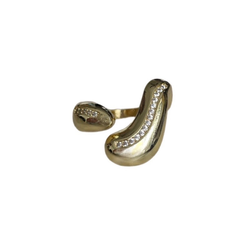 Anillo derretido zirconias