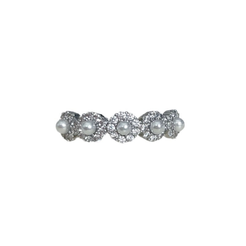 Anillo flores perlas