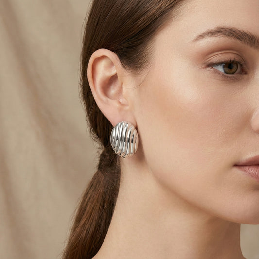 Aretes Ăłvalo plateados