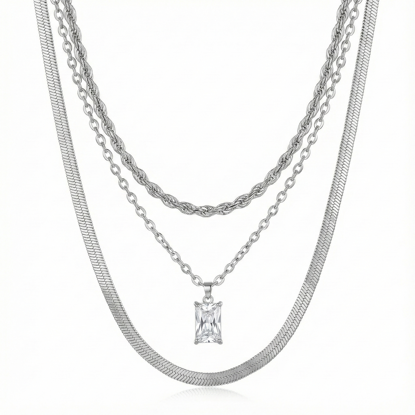 Collar triple zirconia plateado