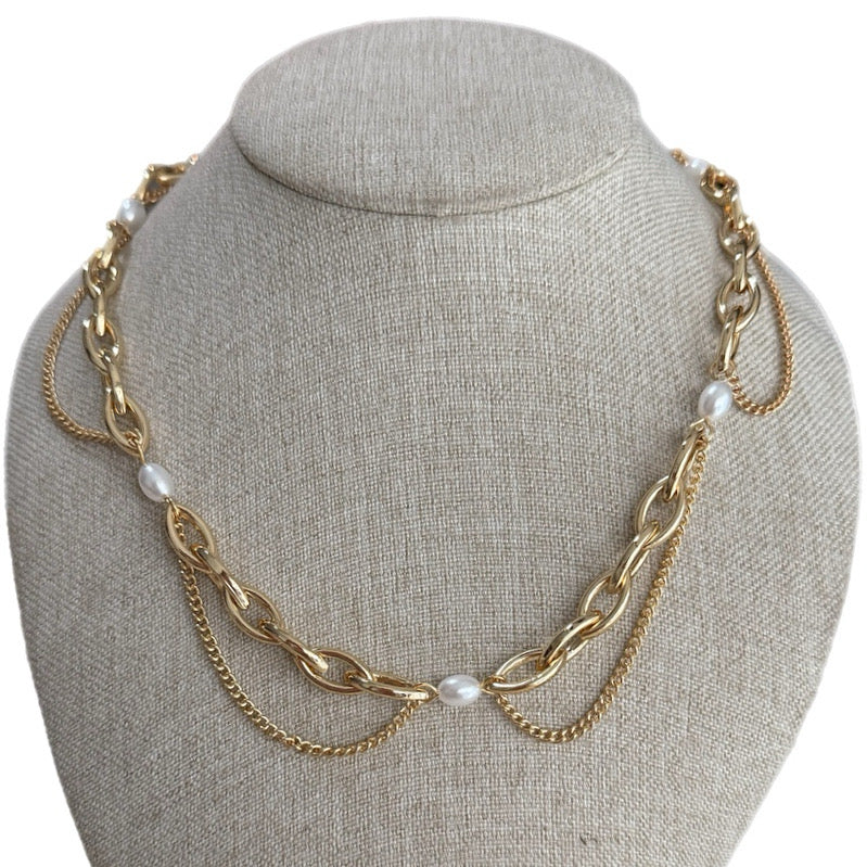 Collar perlas cadenas