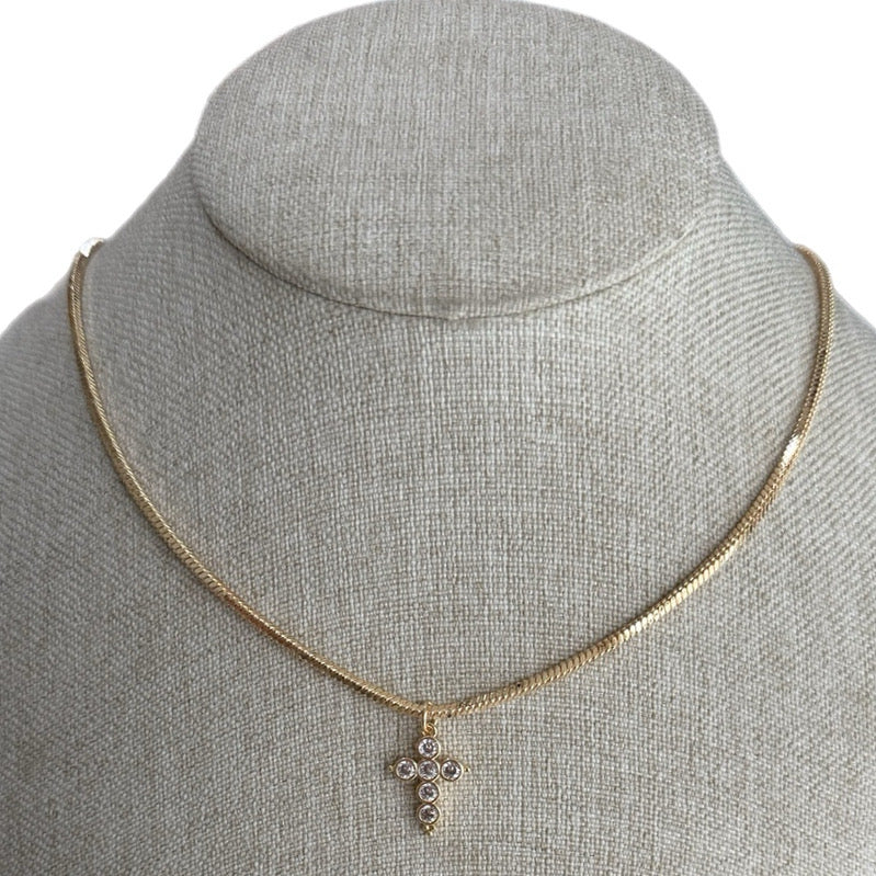 Collar Cruz