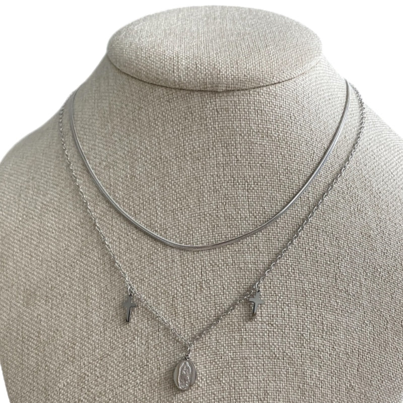 Collar plateado doble Virgen