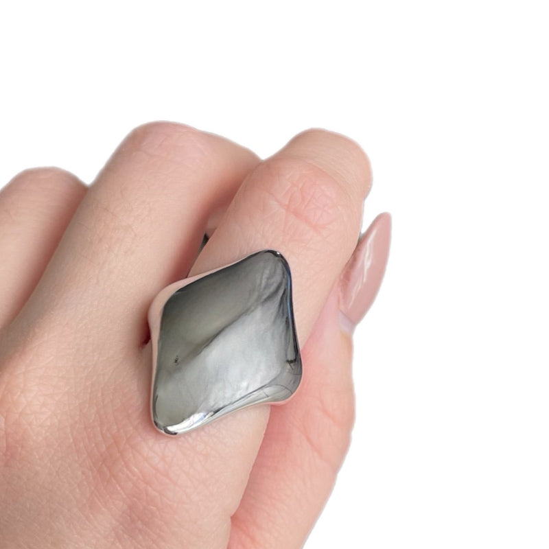 Anillo rombo plateado