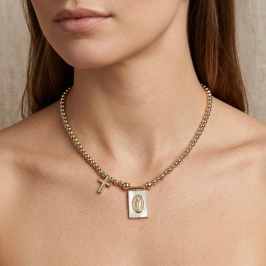 Collar bolitas Virgen
