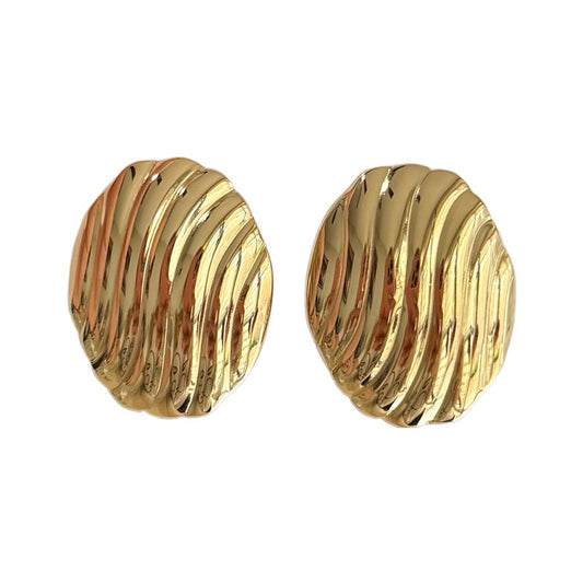 Aretes óvalo líneas