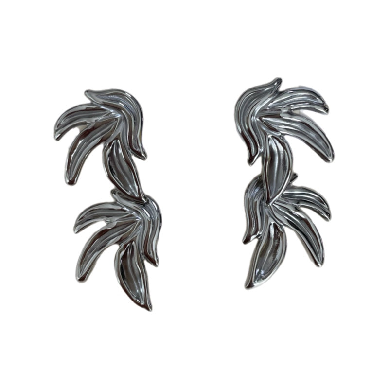 Aretes hojas plateados